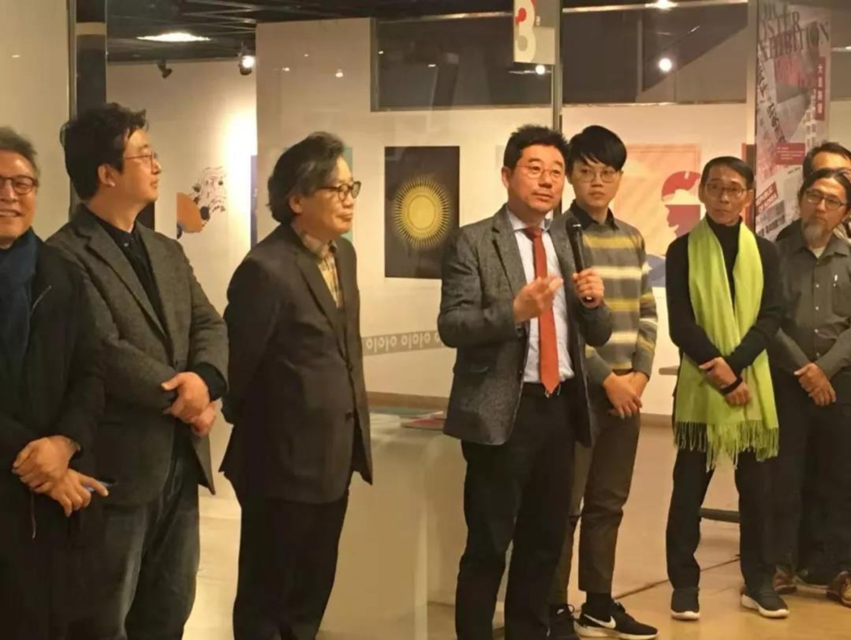 D:\6绘画\hexi\活动记录\201903首尔\微信图片_20190325111837.jpg